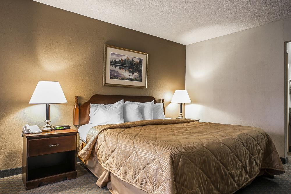 Quality Inn & Suites Santee Kültér fotó