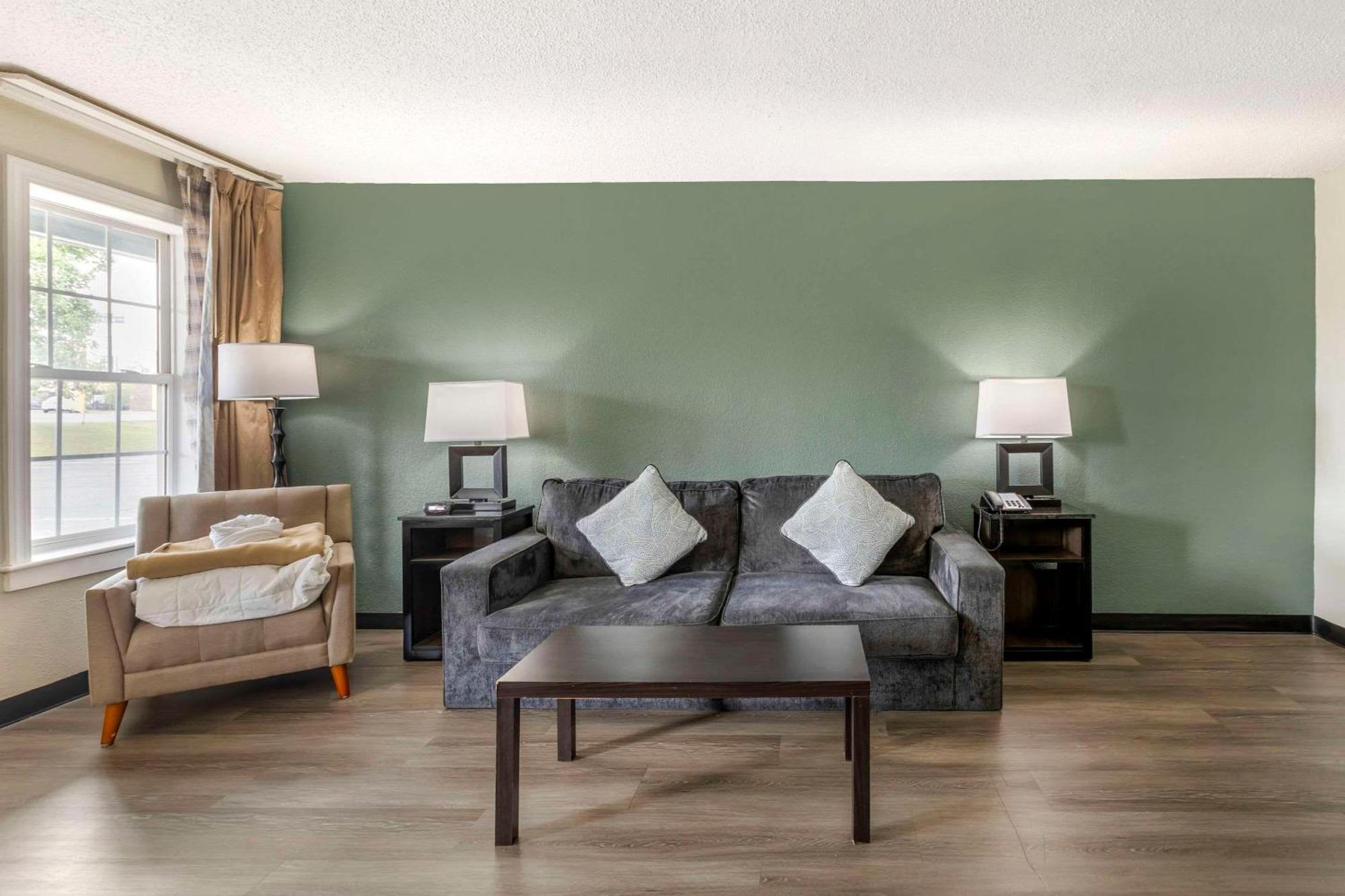 Quality Inn & Suites Santee Kültér fotó